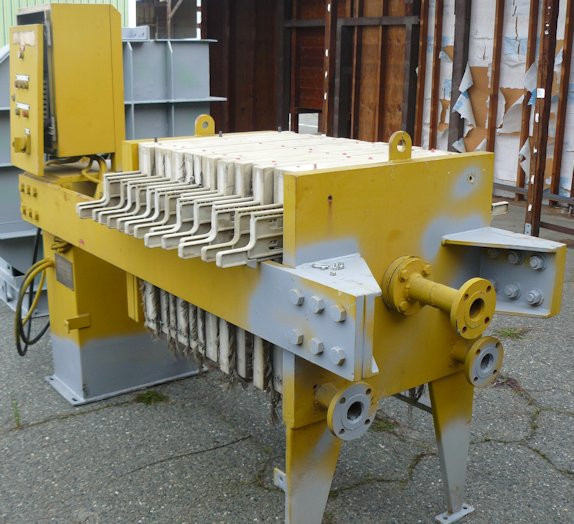 Supaflo Manual Filter Press, Model No. Kp-630/11-38)